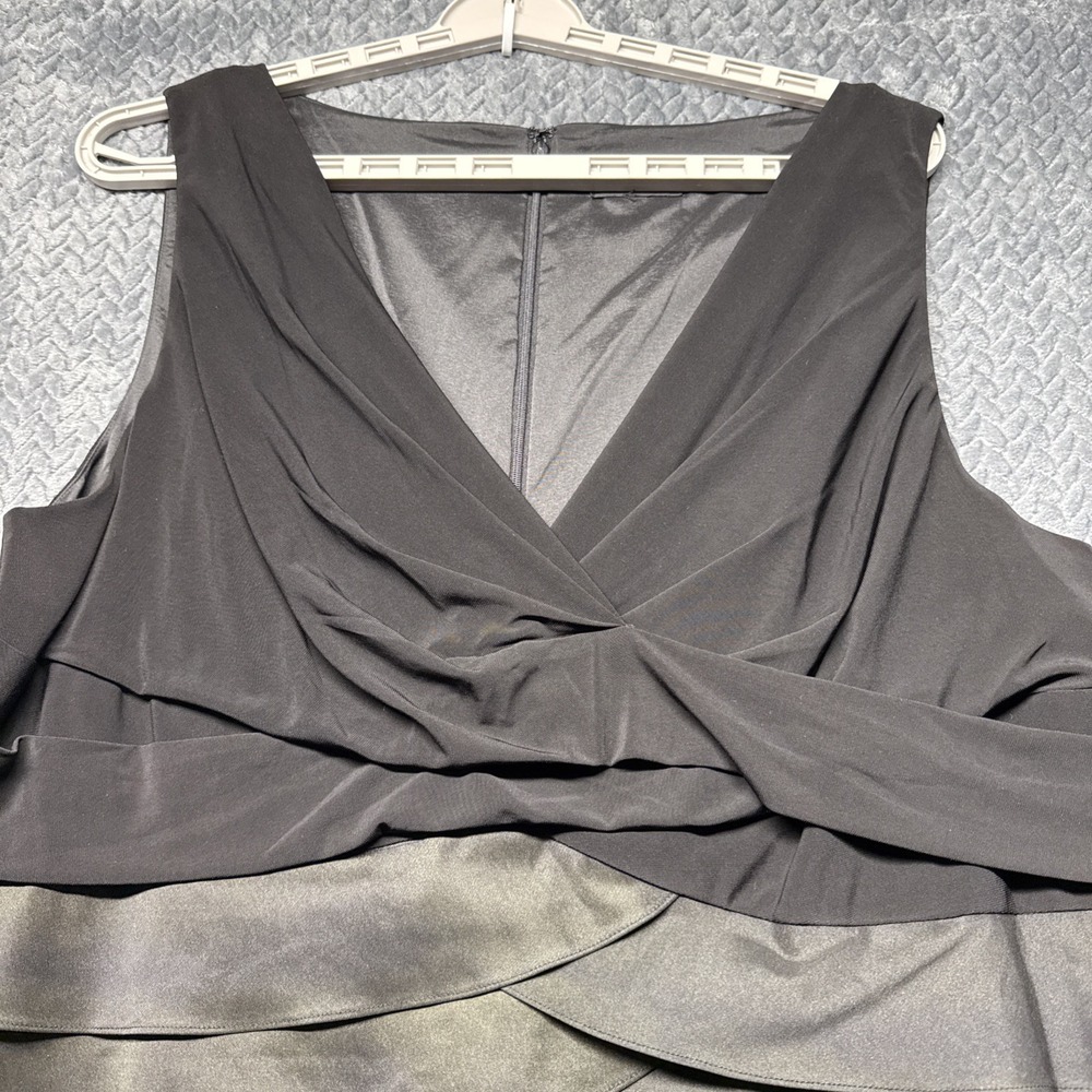 Adrianna Papell Woman 20W Black Tiered Cocktail Dress Sleeveless V-Neck - Picture 4 of 12